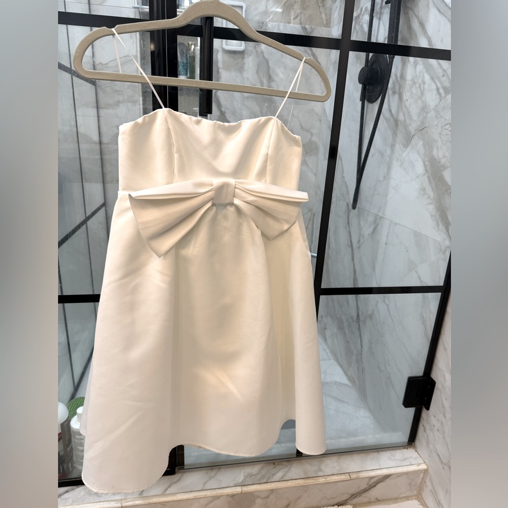 AS U WISH Juniors Strapless Satin Dress with Bow Detail - White Size 7